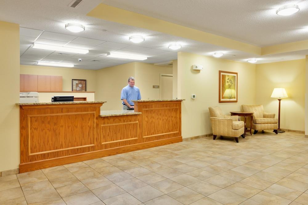 Candlewood Suites Harrisburg I-81 Hershey Area By Ihg Zewnętrze zdjęcie
