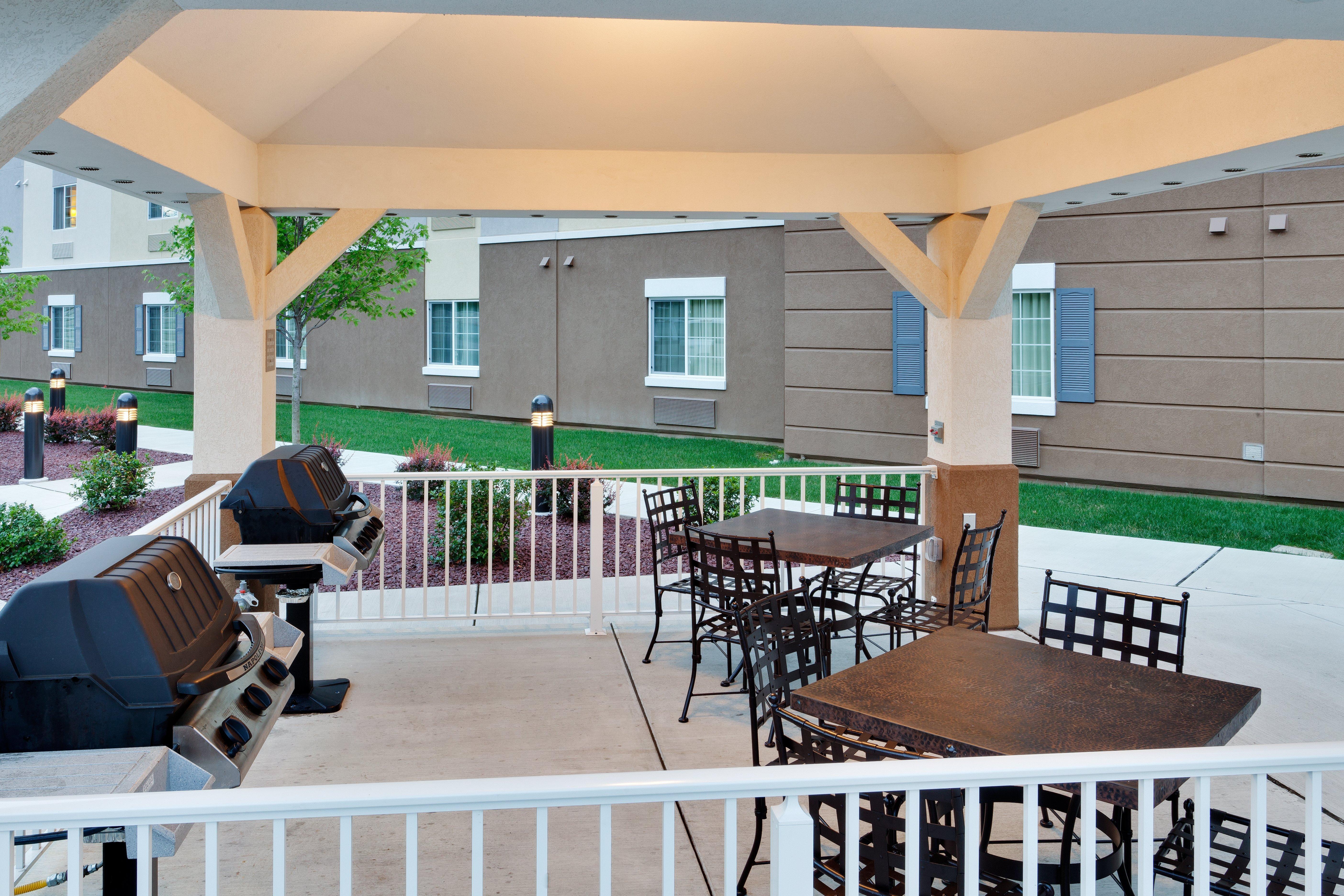Candlewood Suites Harrisburg I-81 Hershey Area By Ihg Zewnętrze zdjęcie