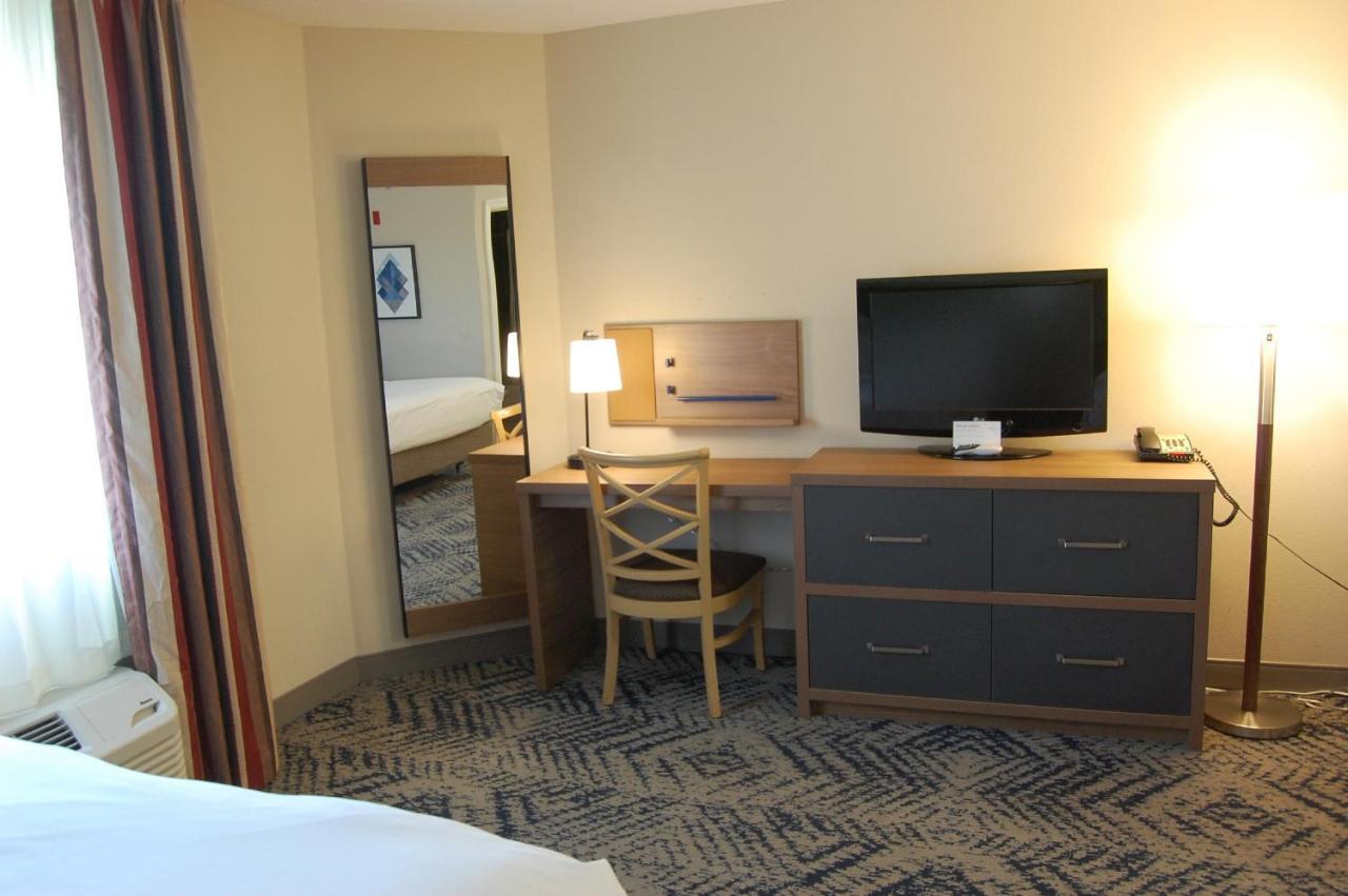 Candlewood Suites Harrisburg I-81 Hershey Area By Ihg Zewnętrze zdjęcie