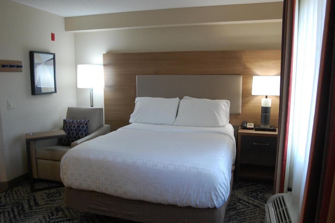 Candlewood Suites Harrisburg I-81 Hershey Area By Ihg Zewnętrze zdjęcie