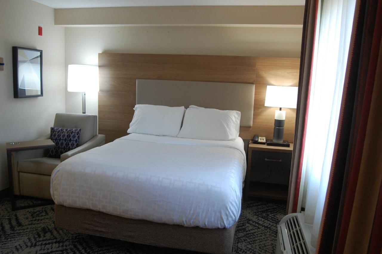 Candlewood Suites Harrisburg I-81 Hershey Area By Ihg Zewnętrze zdjęcie