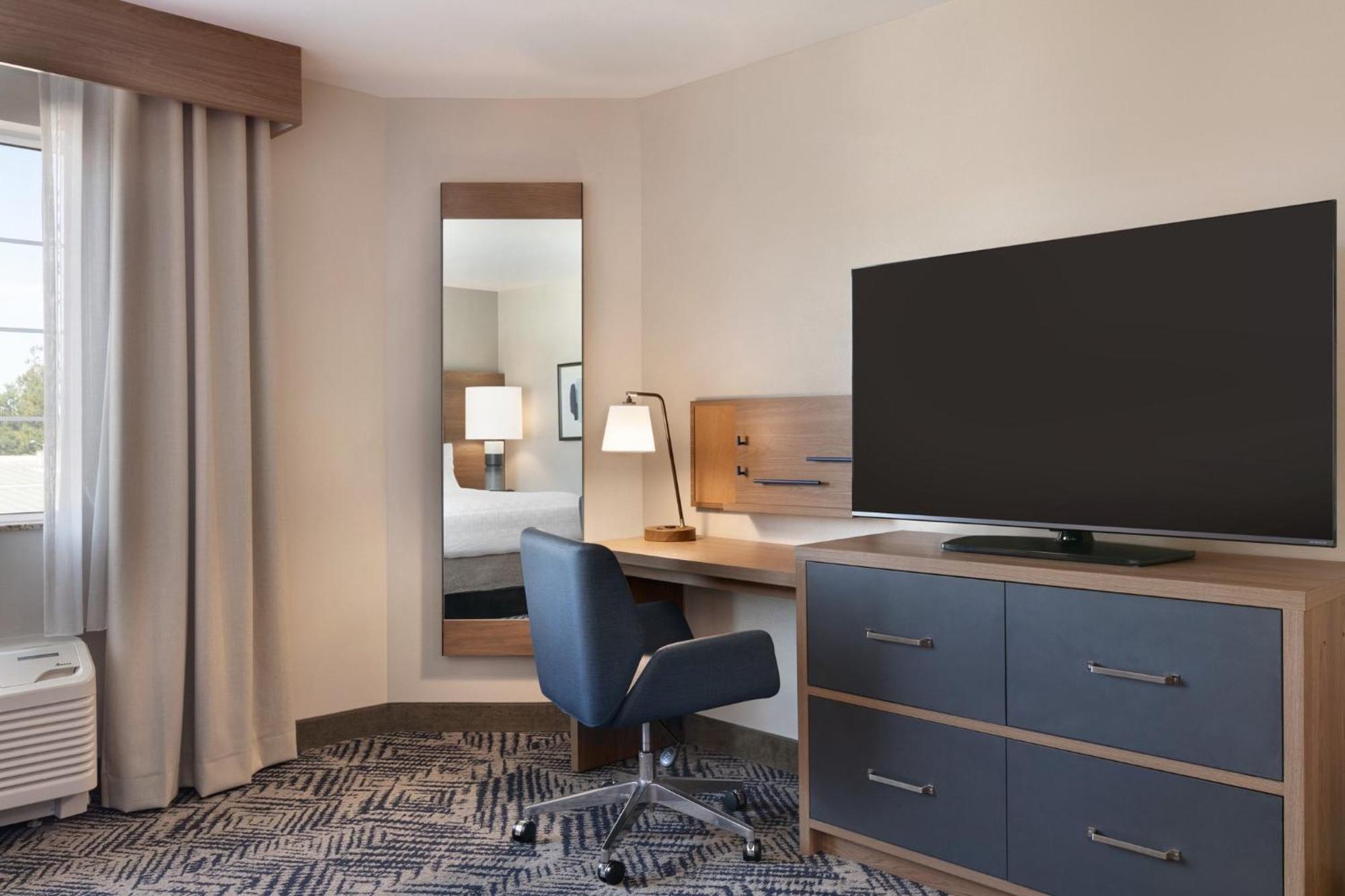 Candlewood Suites Harrisburg I-81 Hershey Area By Ihg Zewnętrze zdjęcie
