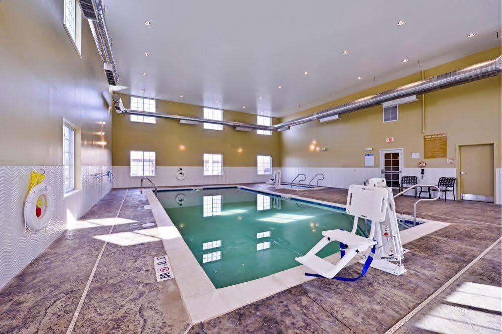 Candlewood Suites Harrisburg I-81 Hershey Area By Ihg Zewnętrze zdjęcie