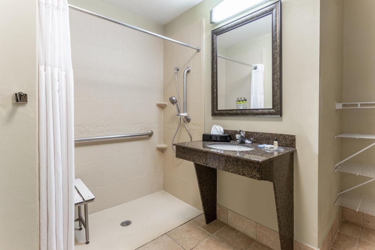 Candlewood Suites Harrisburg I-81 Hershey Area By Ihg Zewnętrze zdjęcie