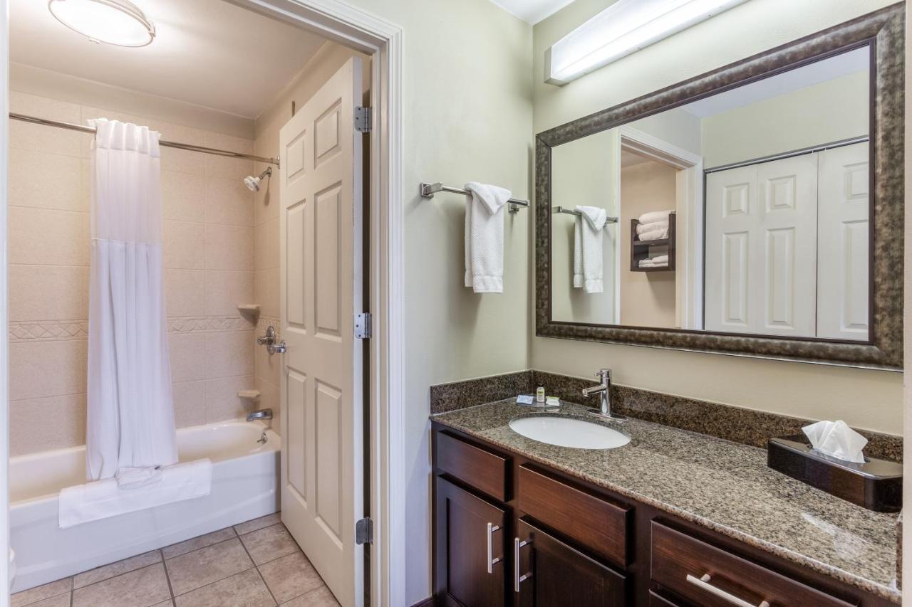 Candlewood Suites Harrisburg I-81 Hershey Area By Ihg Zewnętrze zdjęcie
